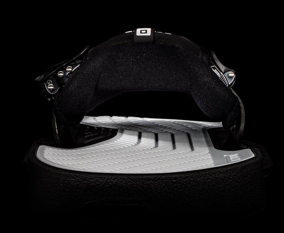 CARVED Kiteboarding Ultra Pads + Straps