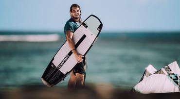 CORE Kiteboarding 720 | The Freestyle Wave Surfboard