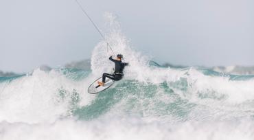 Ripper 6 - Santiago on top of the wave