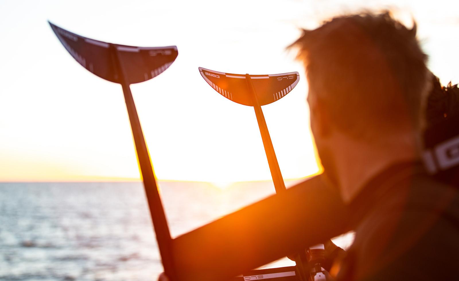 High-quality lightweight carbon and PU foam construction - Stabilizer | CORE SLC Hydrofoil Kiteboarding