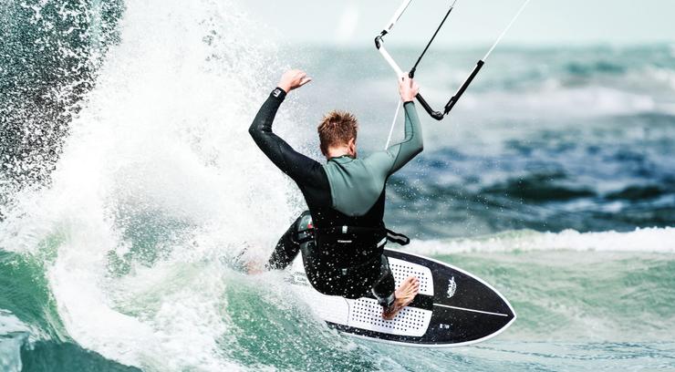 CORE Kiteboarding Badger | Fun Wave Allrounder